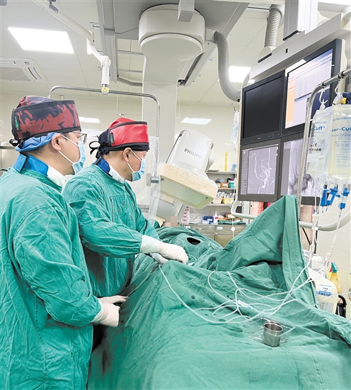 時間就是生命，開通卒中綠色通道快速救治腦卒中患者。