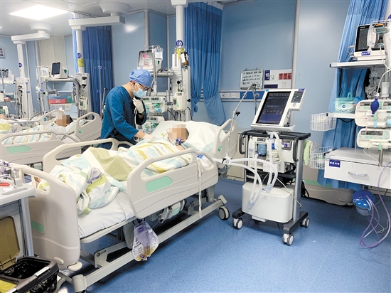 急診ICU里多是疑難雜癥患者。