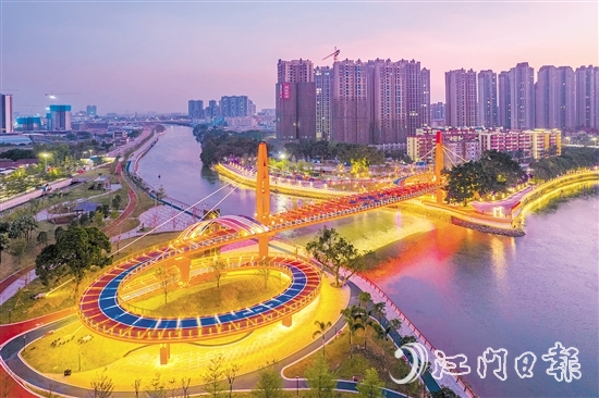 蝶變后的下沙公園，讓周圍的住戶們享受到家門口的“小確幸”，吸引了許多健身愛好者。