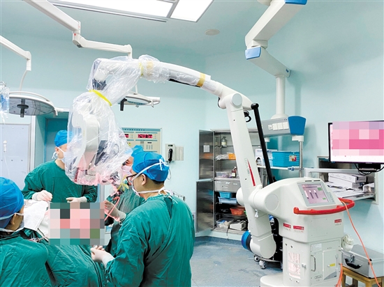 天氣變冷，應(yīng)警惕心腦血管疾病。