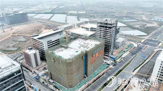 江海區(qū)項(xiàng)目動(dòng)工現(xiàn)場。李萬兵