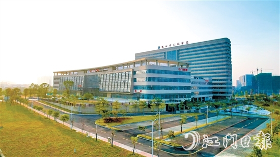 鶴山全力保障民生領(lǐng)域重點(diǎn)項(xiàng)目建設(shè)，圖為鶴山市人民醫(yī)院新院區(qū)。