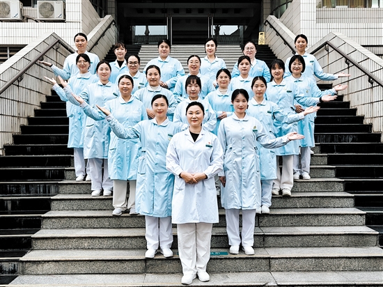 門(mén)診客戶服務(wù)部全體人員 門(mén)診客戶服務(wù)部全體人員