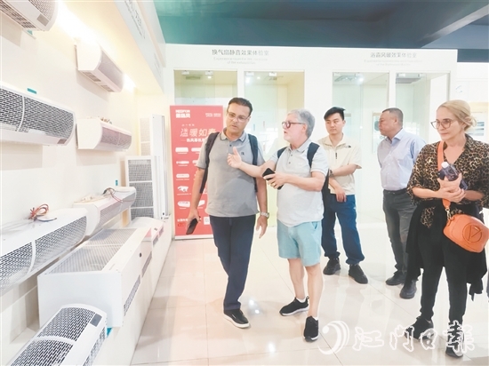 外商專程探訪臺山，深入考察家具衛(wèi)浴、醫(yī)療器械等特色產(chǎn)業(yè)。