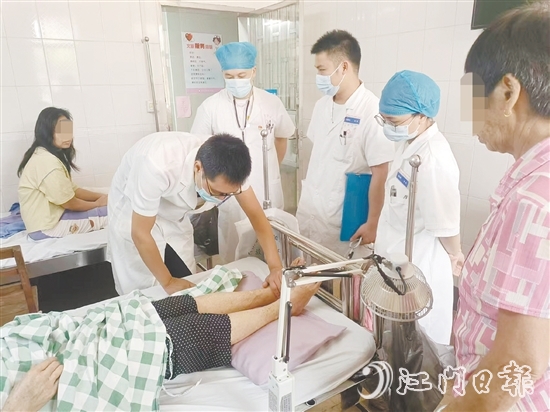 水步鎮(zhèn)衛(wèi)生院全力提升醫(yī)療服務(wù)水平，讓群眾在家門口就能享受三甲醫(yī)院專家的診療服務(wù)。