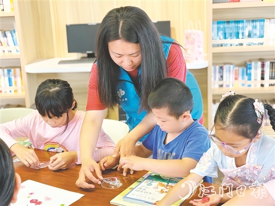 水口鎮(zhèn)新時代文明實踐所舉辦“翻開一本書，打開一個世界”主題閱讀活動。