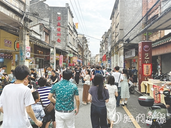 長(zhǎng)堤歷史文化街區(qū)依然是旅游熱門目的地。