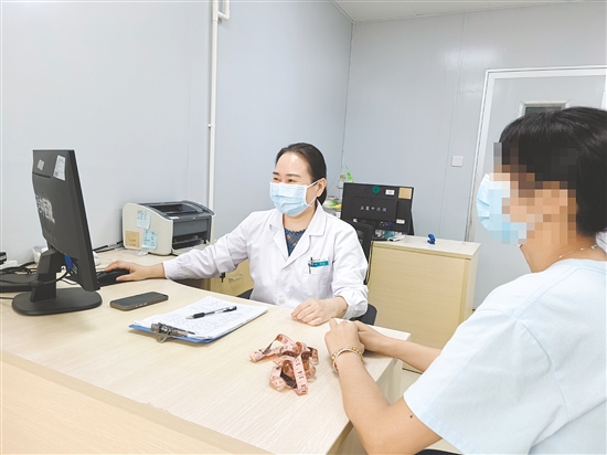 兒童青少年如果出現(xiàn)營養(yǎng)問題應及時就診，尋求專業(yè)人士的建議。