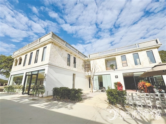 通過(guò)修舊如舊，老僑房以民宿的形式煥發(fā)新活力。