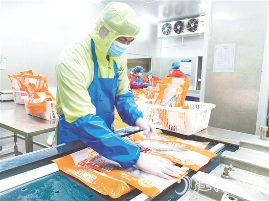 豐泫農(nóng)業(yè)專注于南美白對(duì)蝦、四大家魚等水產(chǎn)品加工。