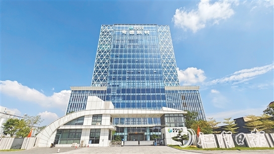 2024年，位于江海區(qū)（高新區(qū)）的奇德新材集團總部正式落成投產(chǎn)。