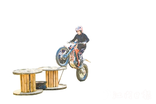 鶴山市已成功舉辦七屆“鶴騎士”機(jī)車(chē)節(jié)活動(dòng)。鶴山宣傳部供圖