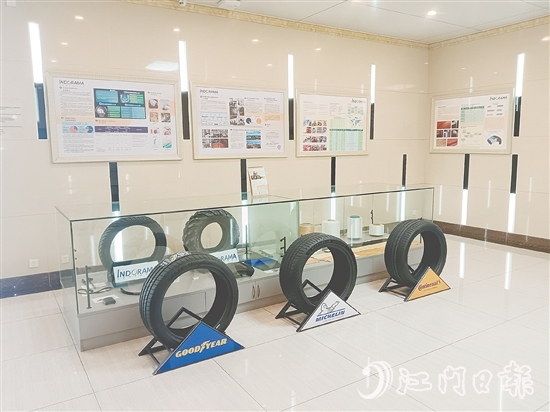 銀都拉瑪現(xiàn)為中國(guó)最大、世界規(guī)模第二的輪胎用聚酯浸膠簾子布制造商。