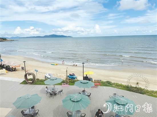 臺(tái)山以川島鎮(zhèn)、北陡鎮(zhèn)等優(yōu)質(zhì)海灘為基底，打造多元立體旅游矩陣，讓濱海旅游從“一日游”向“深度游”轉(zhuǎn)變。