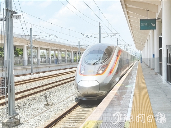 7月1日起，從香港西九龍站坐高鐵可直達恩平站。