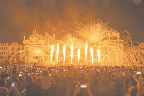 赤坎華僑古鎮(zhèn)夜景。