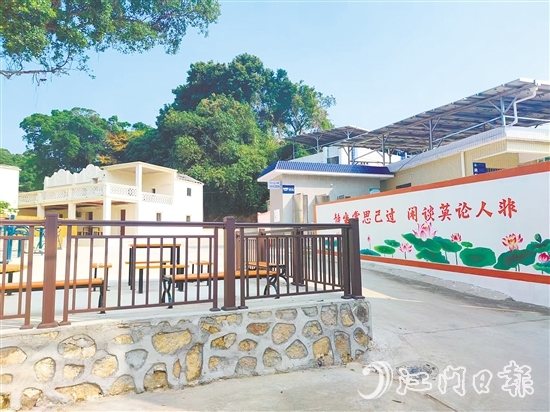 北陡鎮(zhèn)大步頭村基礎(chǔ)設(shè)施實(shí)現(xiàn)全面升級(jí)，村口閑置荒地經(jīng)過(guò)硬底化改造、增設(shè)健身器材，成為村民茶余飯后的“打卡點(diǎn)”。