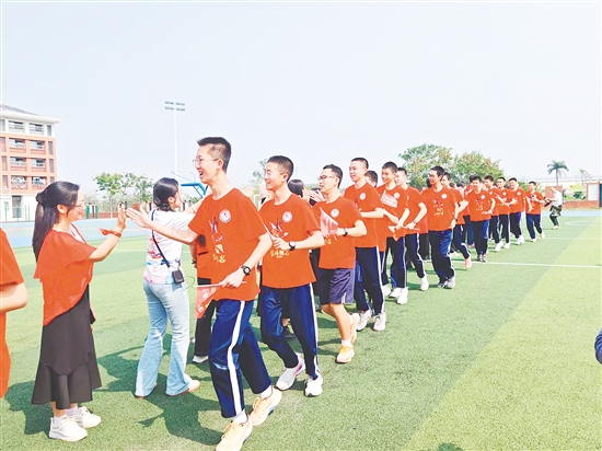 景賢學校師生面對中考，滿懷信心。