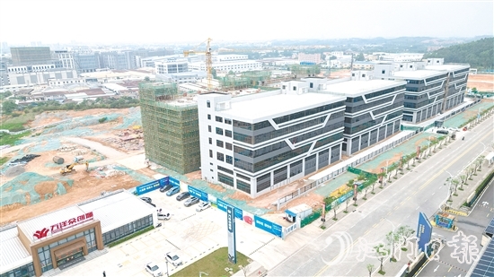 萬洋眾創(chuàng)城施工現(xiàn)場(chǎng)。