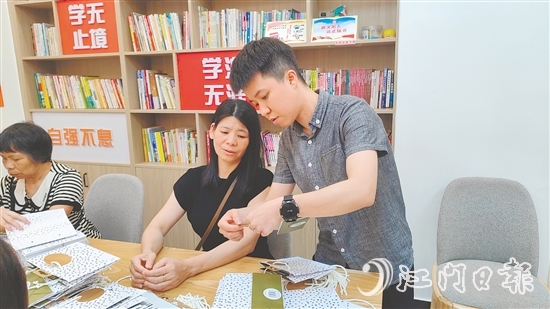 臺城街道精心培育“富民工坊”等一批特色鮮明、廣受好評的常態(tài)化服務品牌，切實增強居民的認同感和歸屬感。