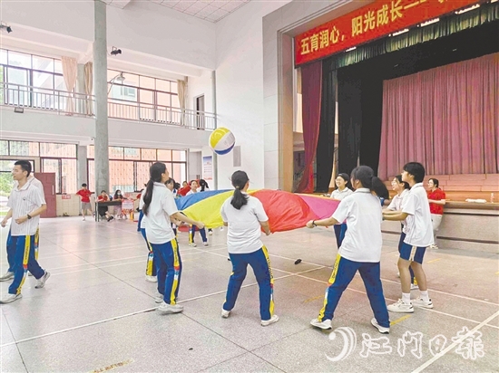 ▲新會區(qū)進(jìn)一步完善青少年心理教育體系建設(shè)。