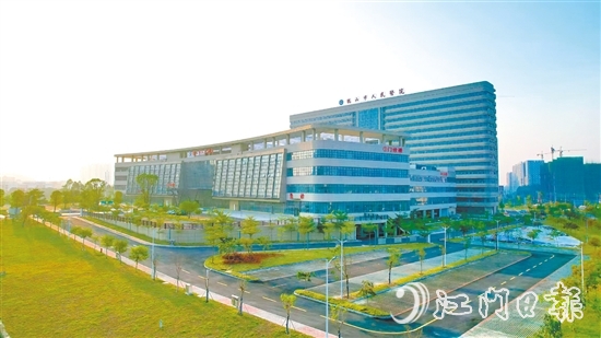 鶴山市人民醫(yī)院新院區(qū)已投入使用。