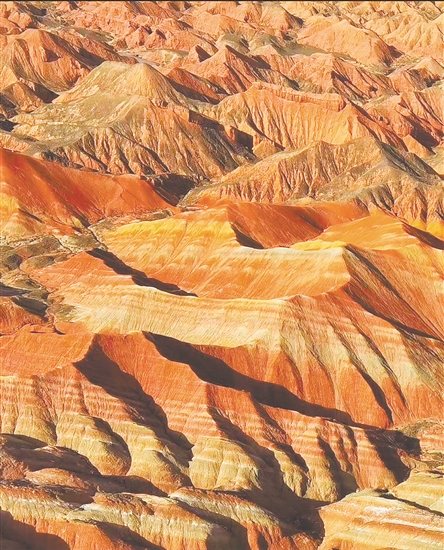 張掖七彩丹霞色彩豐富。