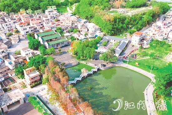 中鐵廣州局支持來蘇村建成八斗橋、游客驛站等基礎(chǔ)設(shè)施。圖為來蘇村新貌。