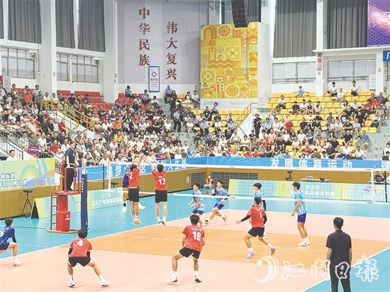 2025年廣東省青少年排球（男子）錦標(biāo)賽暨十五運(yùn)會(huì)排球（男子成年組）測(cè)試賽以“全流程、全要素”為標(biāo)準(zhǔn)，對(duì)競(jìng)賽組織、場(chǎng)地設(shè)施、后勤保障等環(huán)節(jié)進(jìn)行全方位檢驗(yàn)。