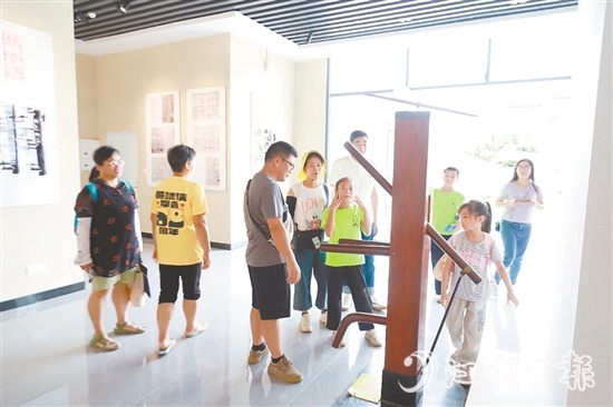 在蔡李佛國際傳承中心，群眾感受蔡李佛文化。