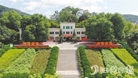 紀(jì)念周恩來總理視察新會(huì)圖片展是開展紅色主題研學(xué)的重要點(diǎn)位。