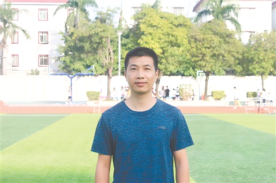 “學(xué)業(yè)規(guī)劃師”何幸榮 “學(xué)業(yè)規(guī)劃師”何幸榮