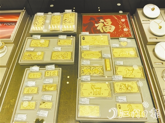 近期多家金飾品牌價(jià)格以上漲為主，部分品牌漲至年內(nèi)最高。