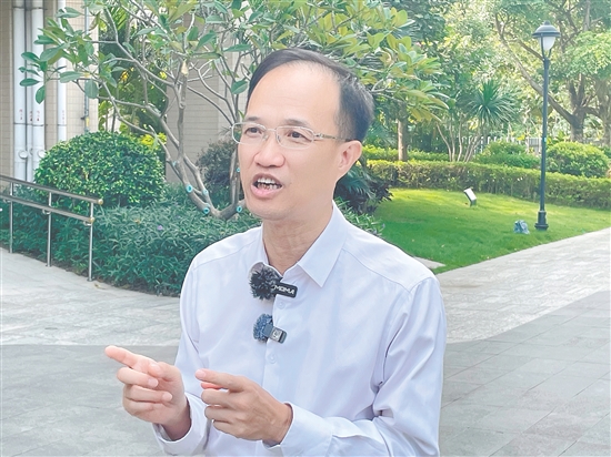 廣東省疾病預(yù)防控制中心首席科學(xué)家何劍峰解讀當前疫情防控重點。