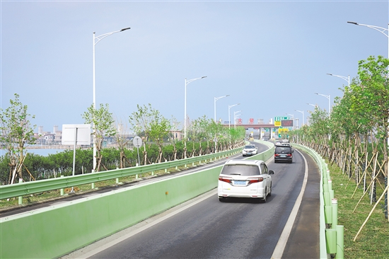 中陽高速大鰲段沿線風(fēng)貌提升，打造從深圳進(jìn)入江門的美麗“窗口”。