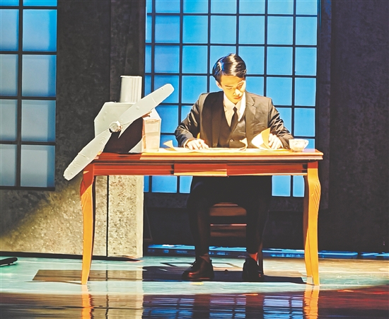 舞臺劇《中國航空先驅·馮如》深刻詮釋馮如“壯國體、挽利權”的畢生追求。