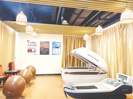 恩平溫泉景區(qū)積極引入康養(yǎng)設(shè)備，豐富游玩體驗(yàn)。