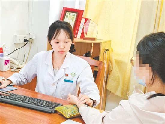 從中醫(yī)角度來說，冬天是“藏”的季節(jié)，體重容易上漲。