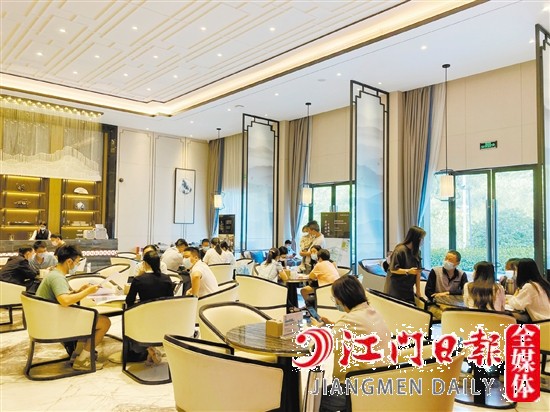 11月一手住宅成交價格平穩(wěn)。