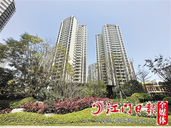 華庭公寓小區(qū)環(huán)境優(yōu)美。