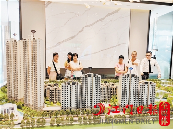 7月全市一手住宅成交2216套，環(huán)比、同比均有下跌。