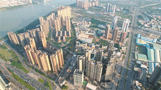 外海片區(qū)樓市或隨著江海站的開通迎來進(jìn)一步發(fā)展。