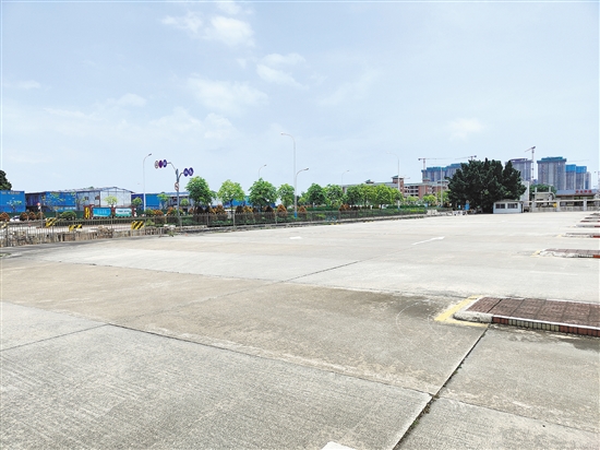 去年溢價最高的新會汽車總站“三舊”改造地塊由本土房企競得。