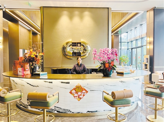 樓盤營銷中心裝飾煥然一新。