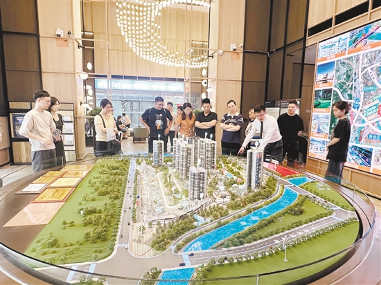 部分樓盤人氣旺。