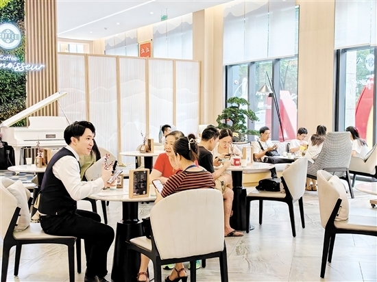 本地房企希望借深中通道開通的機會，爭取更多的客戶。