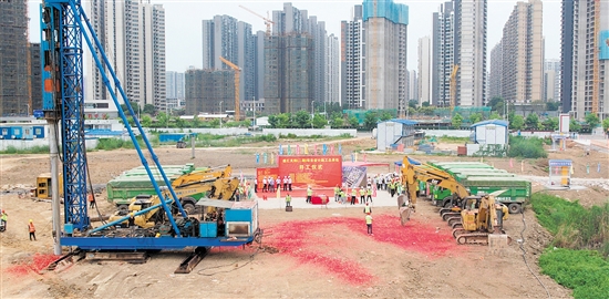 盛匯天際二期動工現(xiàn)場。