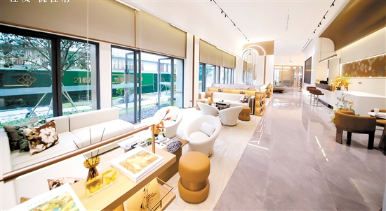 江發(fā)·悅桂府營(yíng)銷(xiāo)中心環(huán)境優(yōu)美。