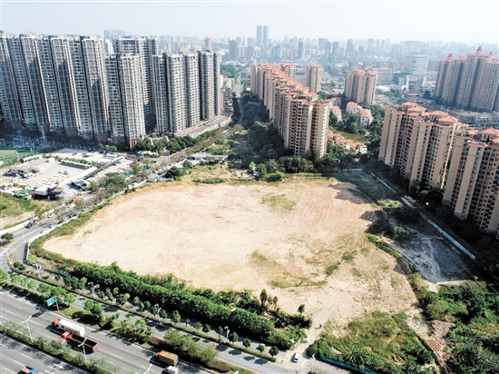 根據(jù)規(guī)劃條件，江門市JCR2024-199（蓬江27）號地容積率低于或者等于1.5，未來或?qū)⒔ㄔ旄叨俗≌瑓^(qū)。