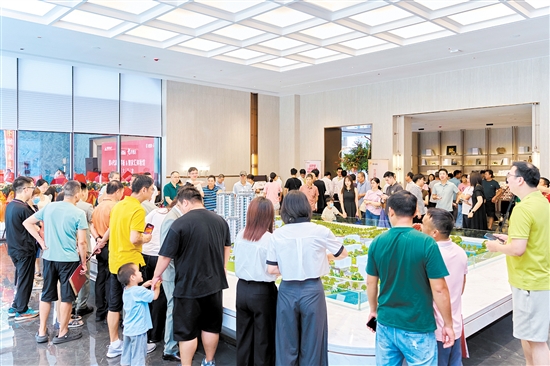 一系列利好政策的出臺，提升了消費(fèi)者的購房熱情。